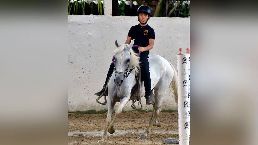 Kevin Jesús Campo cabalga el futuro de la hípica atlanticense