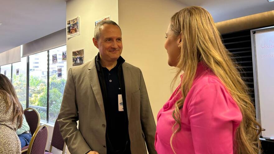 Esepgua y la Embajada Suiza clausuran programa de fortalecimiento integral rural de agua y saneamiento