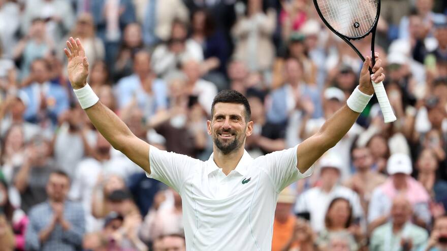 Novak Djokovic muestra su mejor versión en su debut en Wimbledon