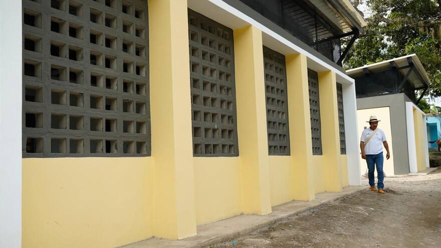 Viceministro de Educación supervisó colegios kankuamos