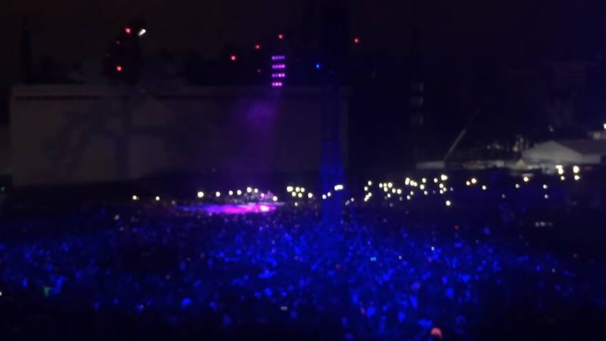 U2 expresa su solidaridad con México y canta ‘Cielito lindo’