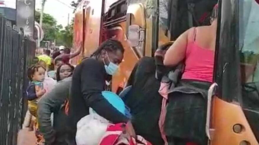 Investigan procedencia de 59 haitianos retenidos en Bosconia