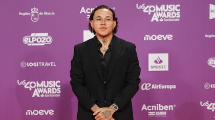 Beéle se lleva el premio a mejor álbum latino en Los40 Music Awards