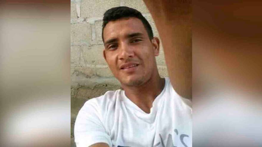 Muere mototaxista tras chocar contra un volteo en Riohacha