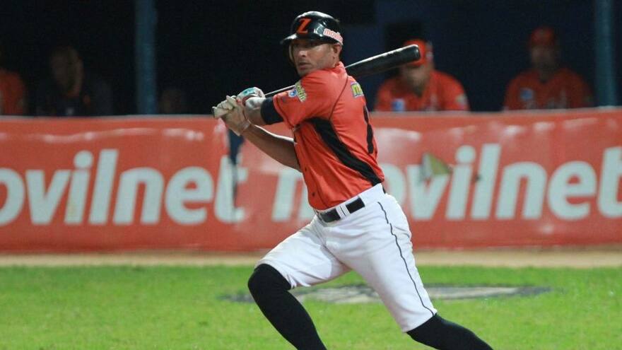 Alex Romero, Omar Bencomo Jr. y Pedro Vásquez refuerzan a Caimanes