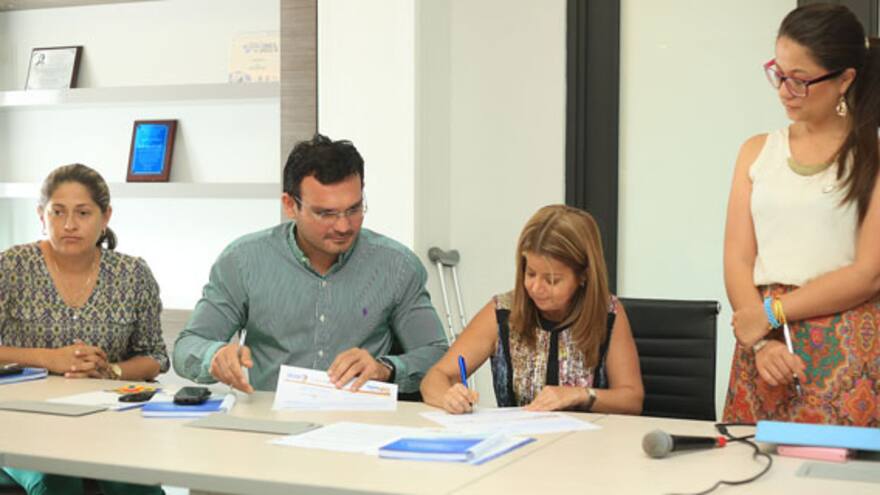 La IED Salvador Suárez Suárez será modelo en educación bilingüe para sordomudos