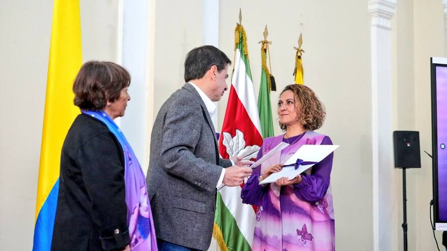 Sancionan ley que crea Fondo No Es Hora de Callar para mujeres periodistas, víctimas de violencia de género