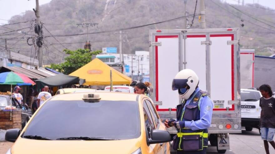 Fijan en $7.300 el valor de la carrera mínima de taxis en Cartagena