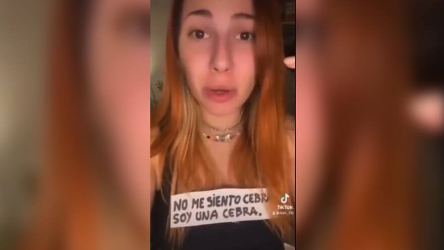 Mujer denuncia discriminación por no dejarla vivir en un refugio de animales