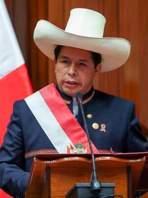 Perú y sus 2 profesores | Columna de Katherine Diartt