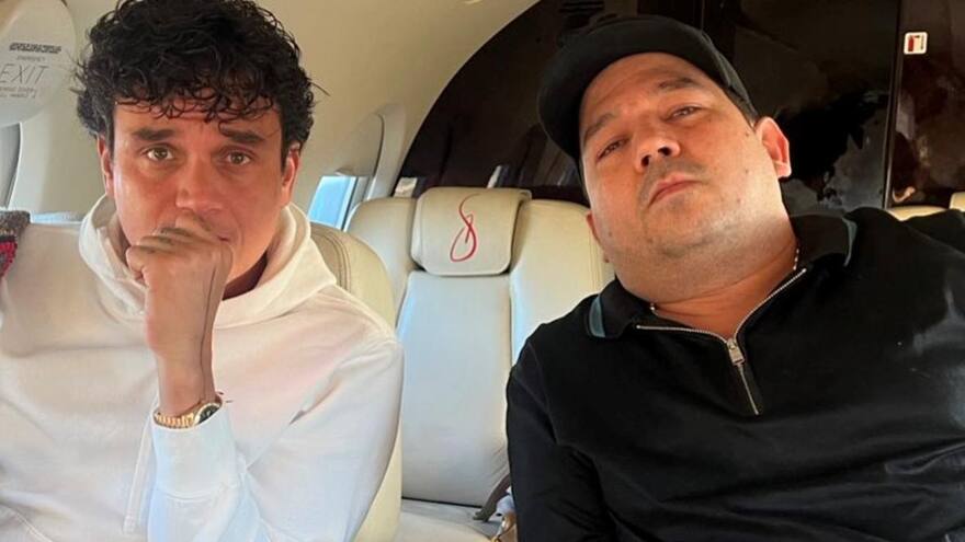 Silvestre Dangond entró en llanto al recordar a un amigo que falleció en Valledupar: 'Te amo, hermano'