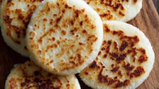 Receta para preparar arepas de yuca saludables en casa