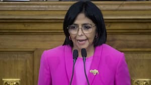 Delcy Rodríguez anuncia la creación de una línea telefónica para denunciar extorsión