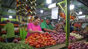 Unos 18 productos de la canasta familiar han bajado de precio en Granabastos