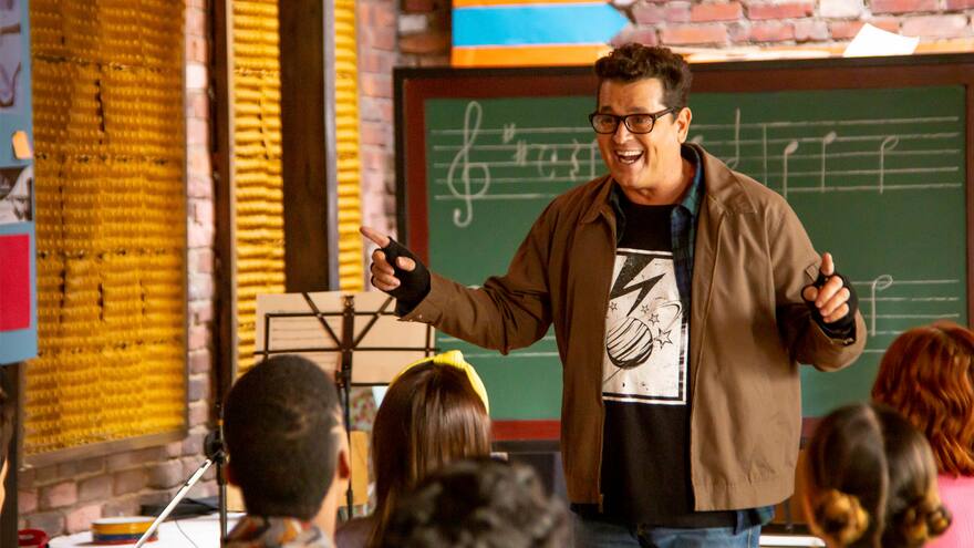 Carlos Vives regresa a la actuación 20 años después con Disney+