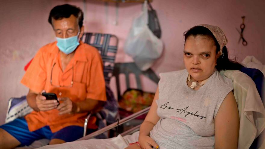 Los dos caminos que están en frente de Sandra Milena