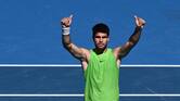Carlos Alcaraz sigue a paso firme y ya está en octavos de final en Australia