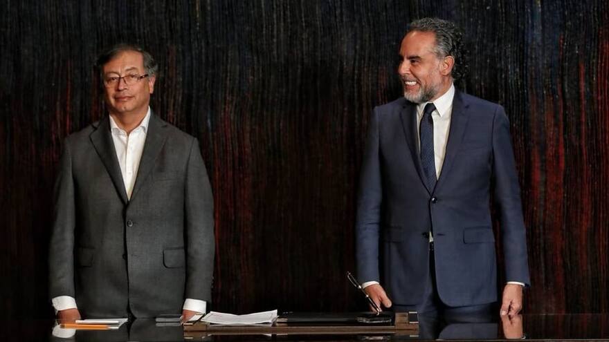 Benedetti insiste ante Fiscalía en su derecho a guardar silencio