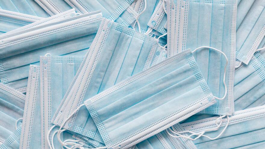 Eliminan uso obligatorio del tapaboca en clínicas, hospitales y geriátricos