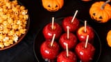 Receta de ensalada de frutas para niños en Halloween con formas divertidas