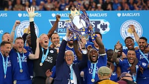 Así se fraguó el desastre del Leicester: un campeón histórico de la Premier que 10 años después descendió a la tercera división inglesa