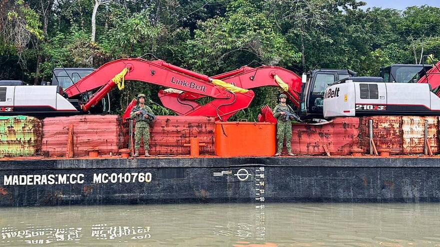 Gobierno autoriza a FF.MM. a destruir maquinaria utilizada en minería ilegal