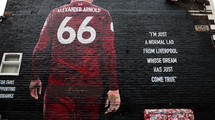 Vandalizaron el mural en honor a Trent Alexander-Arnold en Anfield