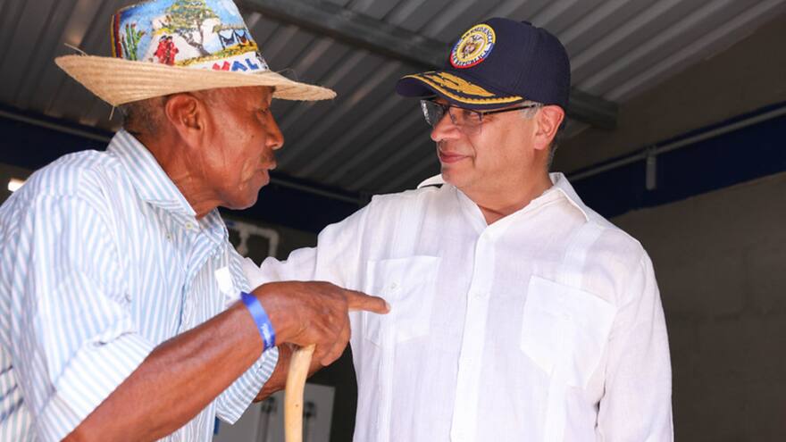 Petro anuncia nuevo proyecto para distruibuir agua en La Guajira