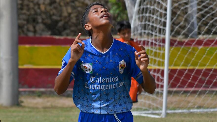 Yesid Caraballo, el autor de un par de genialidades en la Caribe Champions