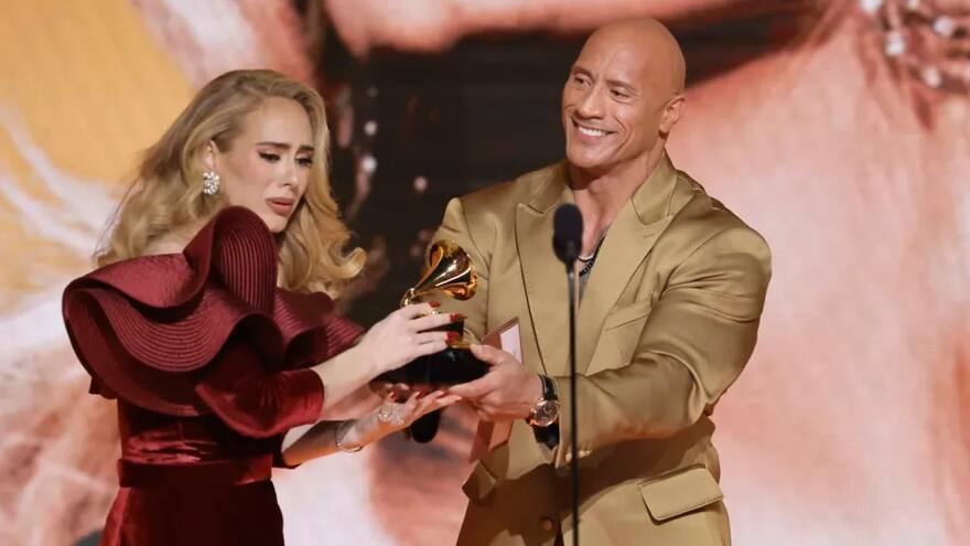 Los mejores momentos de los Grammy 2023: Adele y La Roca se roban el show