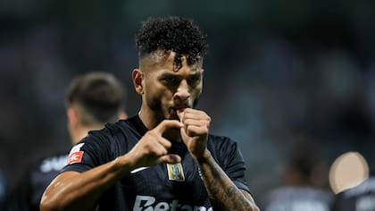 Luis Javier Suárez sigue marcando con el Sporting de Lisboa