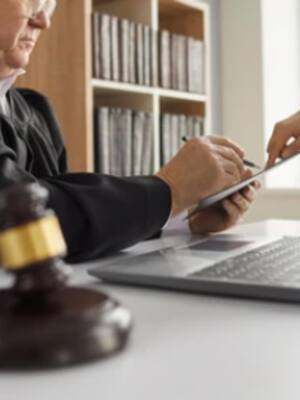 | columna de Iván Cancino