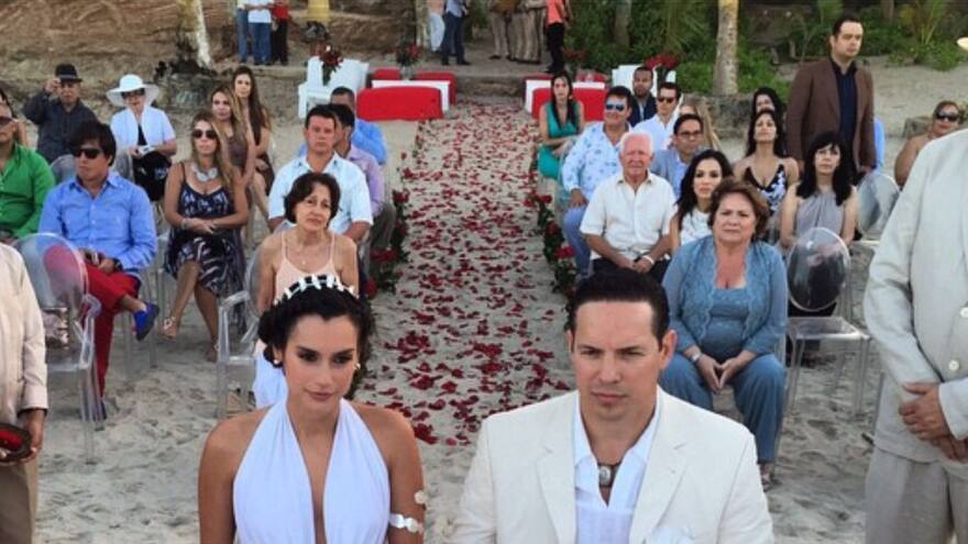 Alejandra Sandoval asistió a una boda sin saber que era la de ella