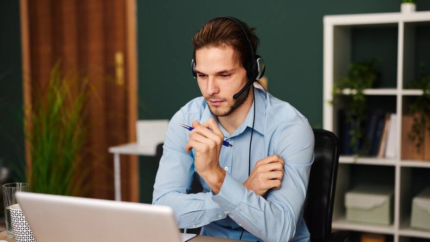 Solicitan personal para el sector de automóviles y reparación