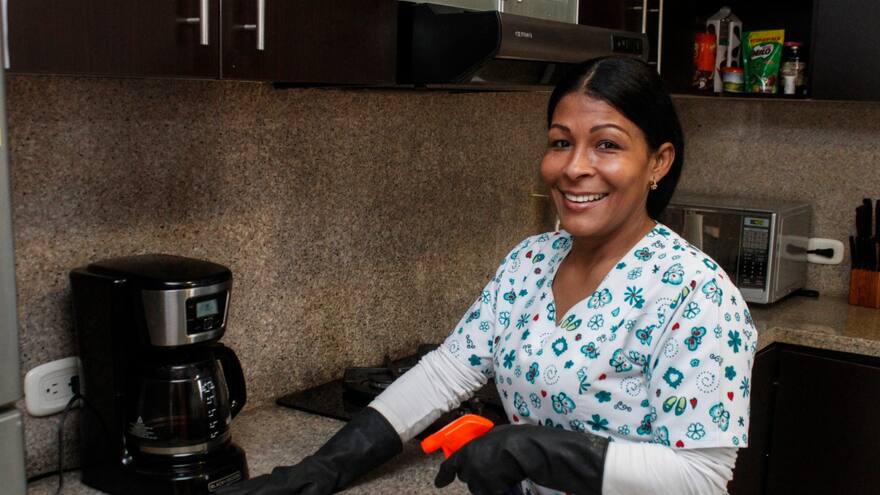 Empleadores, a pagar prima a trabajadores domésticos antes del 30 de junio