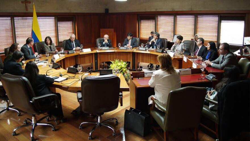 ¿Petro amenaza con recortar el presupuesto de la Justicia tras fallo contra la tributaria?