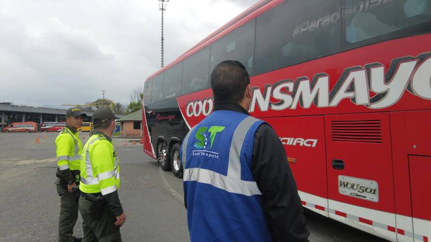 Supertransporte espera movilización de más de 100 mil vehículos durante puente de reyes