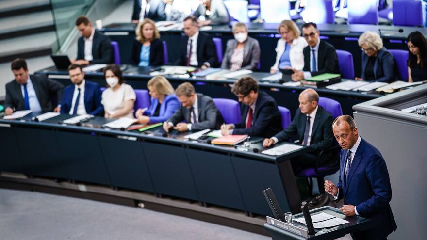 El Consejo Europeo concede el estatus de país candidato a Ucrania y Moldavia