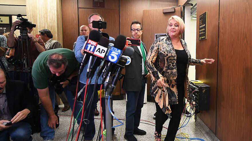 La víctima de violación de Roman Polanski implora al juez cerrar el caso