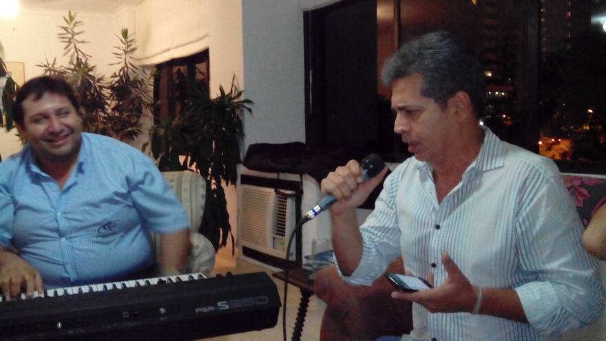 Una velada musical llena de boleros en pro de una buena causa