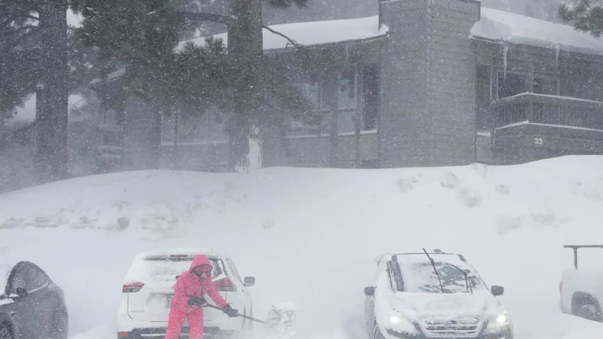 California: por tormentas de nieve reportan 40 mil personas sin electricidad