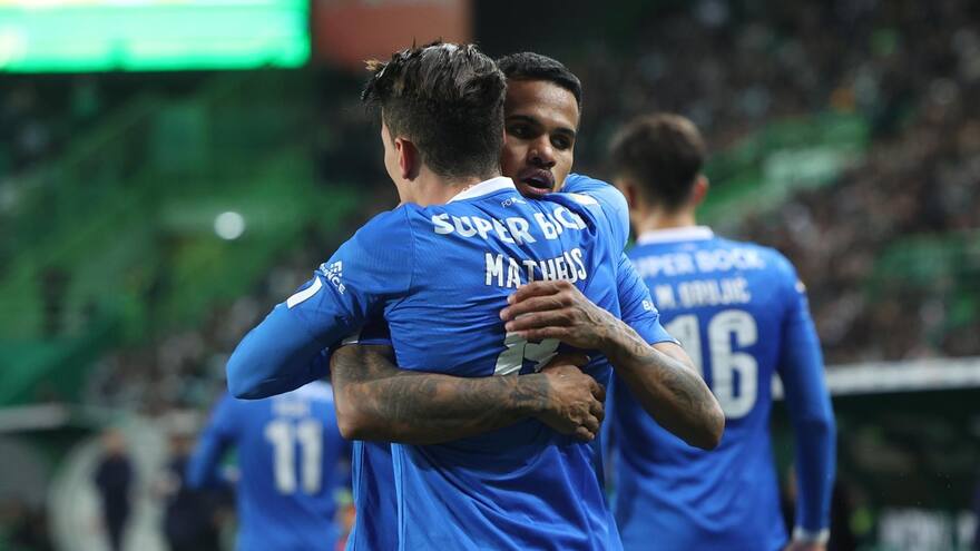 Matheus Uribe se reportó con gol en un partido clave