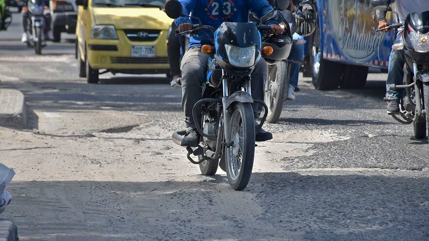 Tramo de la Circunvalar en Soledad, 'repleta' de huecos