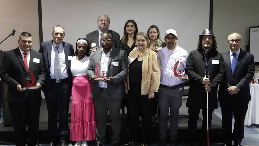 Premio CaMina reconoció a las organizaciones y víctimas de minas antipersona