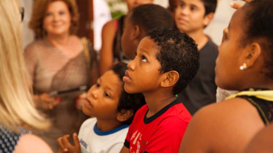 Niños de las barriadas recorrieron Art/Cartagena