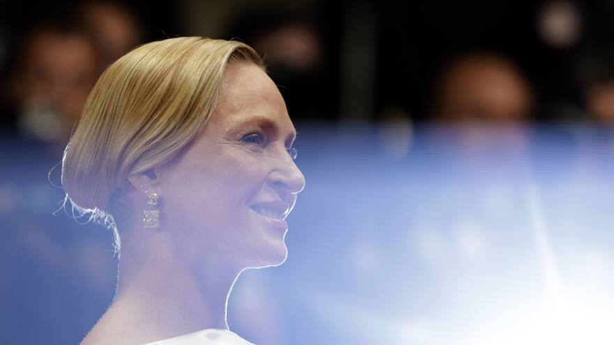 Una majestuosa Uma Thurman brilla junto a Richard Gere para estrenar 'Oh Canada' en Cannes