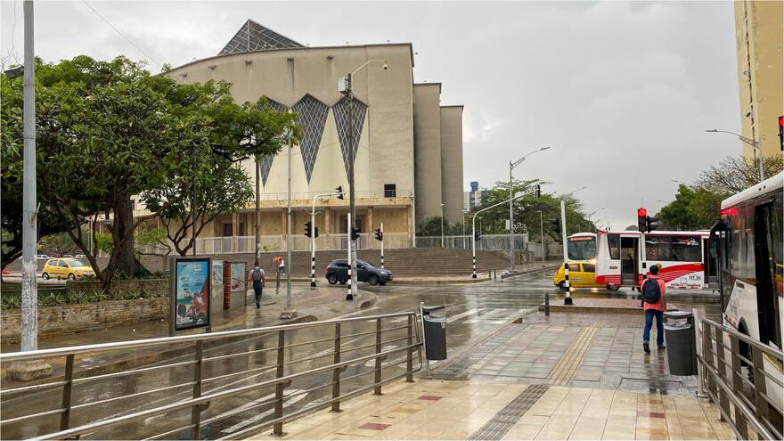 Llovizna ocasionó salida de circuitos de energía