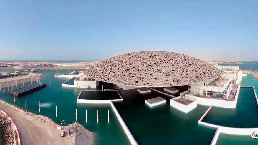 ¿Cómo proteger del sol el nuevo museo del Louvre en Abu Dhabi?