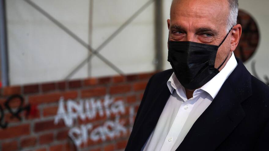 'El PSG hace trampas en el control económico': Javier Tebas