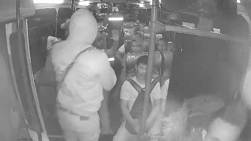 En video: ladrones robaron bus que cubría ruta Sabanalarga - B/quilla